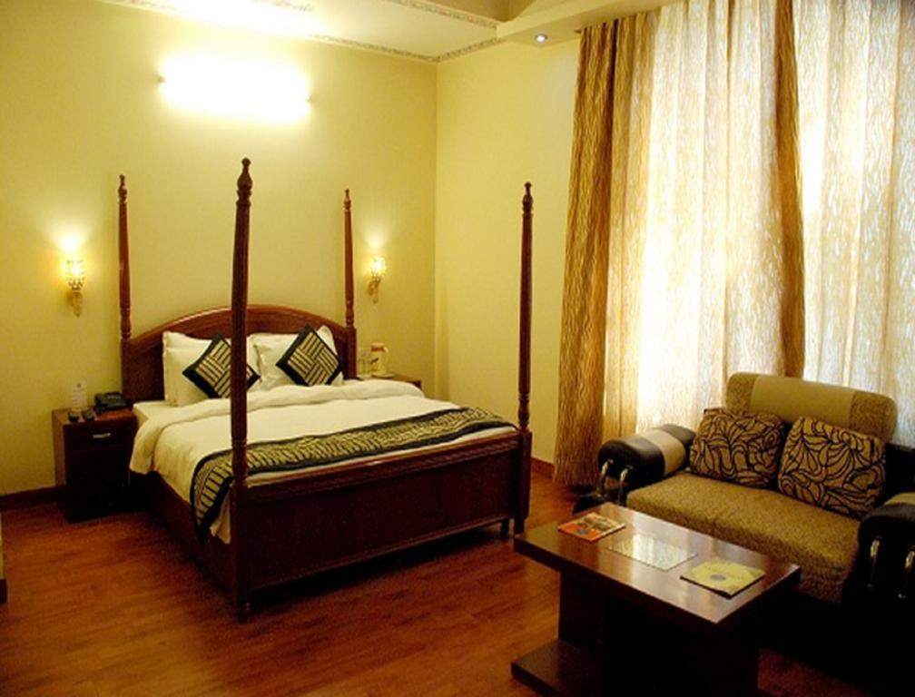 La Premier Spa And Resort Amer Esterno foto